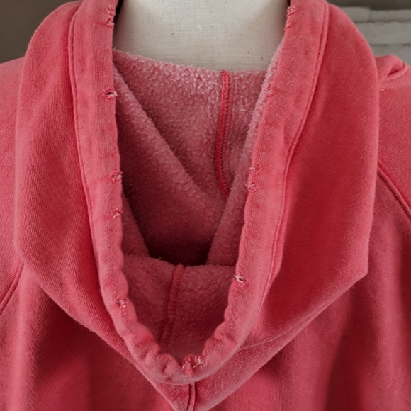 Mossimo Distressed Red Hooded Sweatshirt XL - Picture 6 of 9